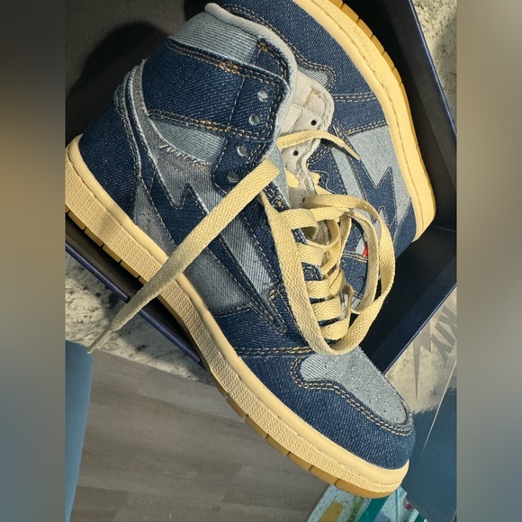 Denim Air Kiy - Picture 1 of 3